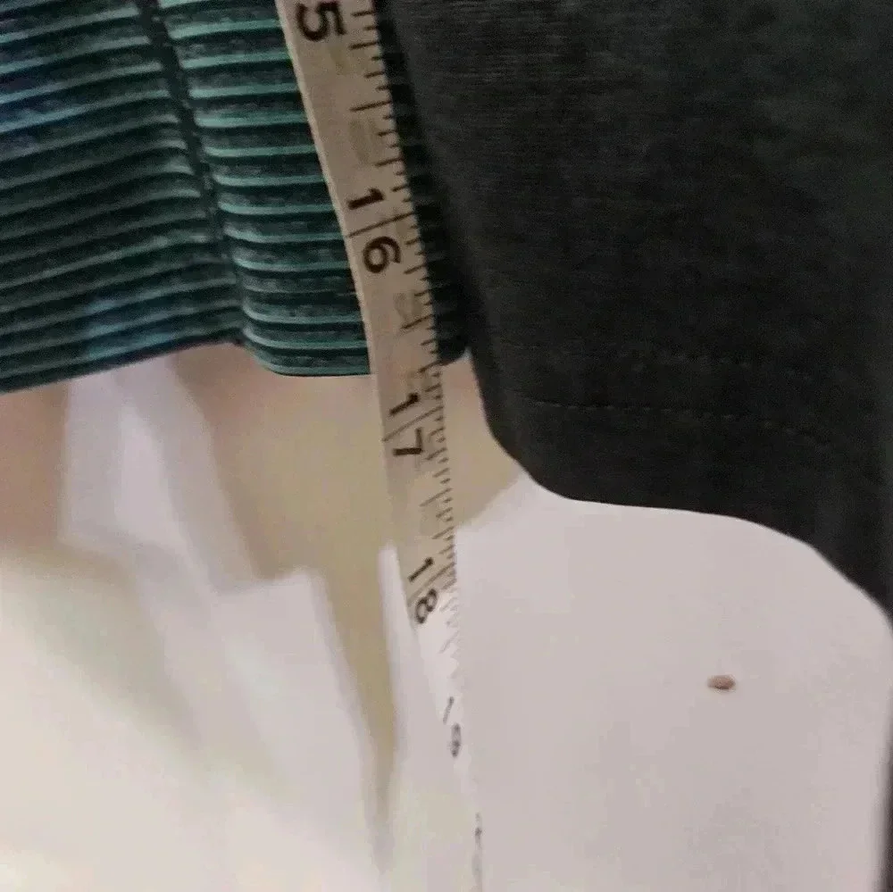 Nike dri fit blue and black striped hoodie!